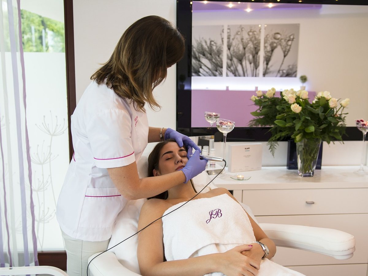 Soins de la peau et cosmétiques en cabine